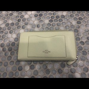 Mint coach Wallet